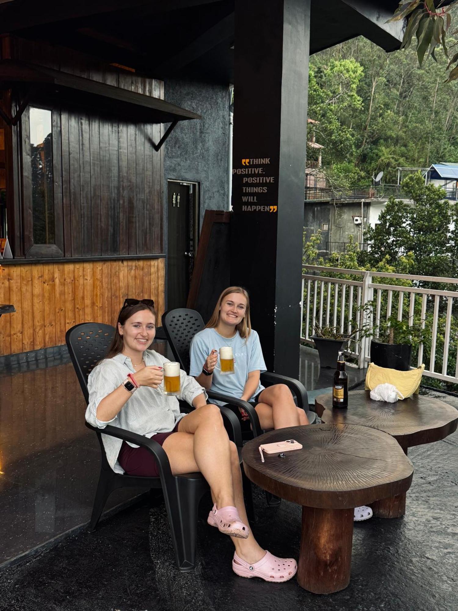 Adams Peak Inn 纳拉坦尼亚 外观 照片